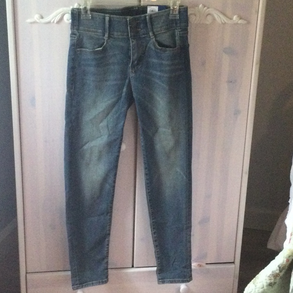 Kohls Apt 9 Jean capris with tummy control sz6